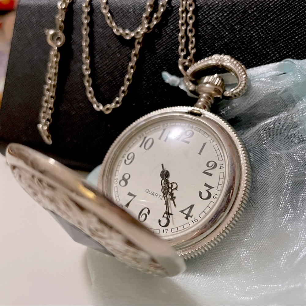 Pocket Watch - Picture 2 of 4